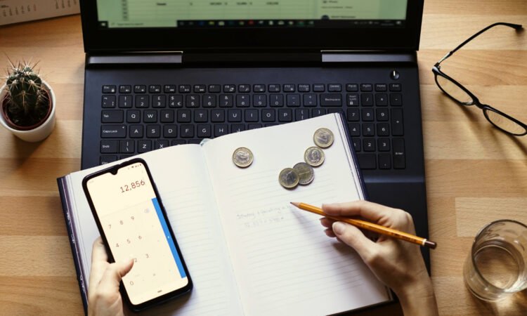 estrategia de ahorro para estudios universitarios